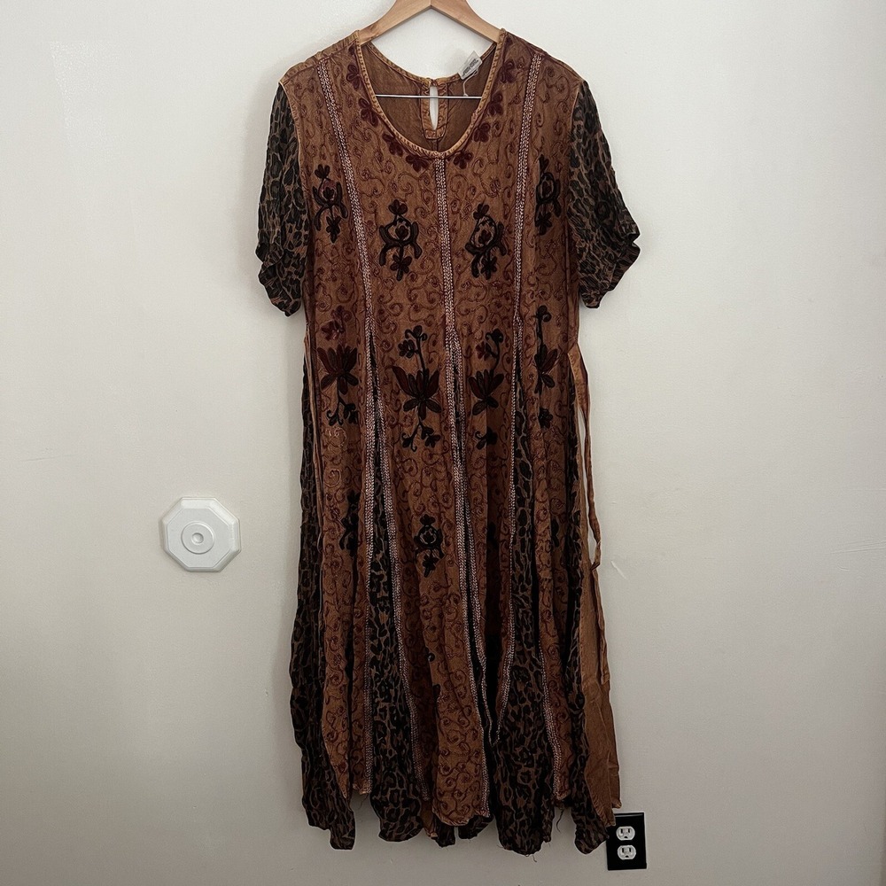 Vintage Magic  Renaissance Faire Maxi Dress Tie Front With Cheetah Print  SZ 1X